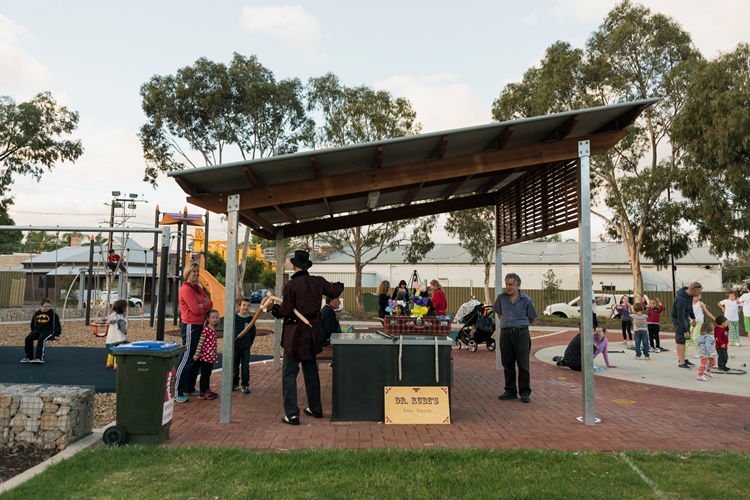 Emu Park | park | Gibson Street Reserve, Gibson St, Bowden SA 5007, Australia
