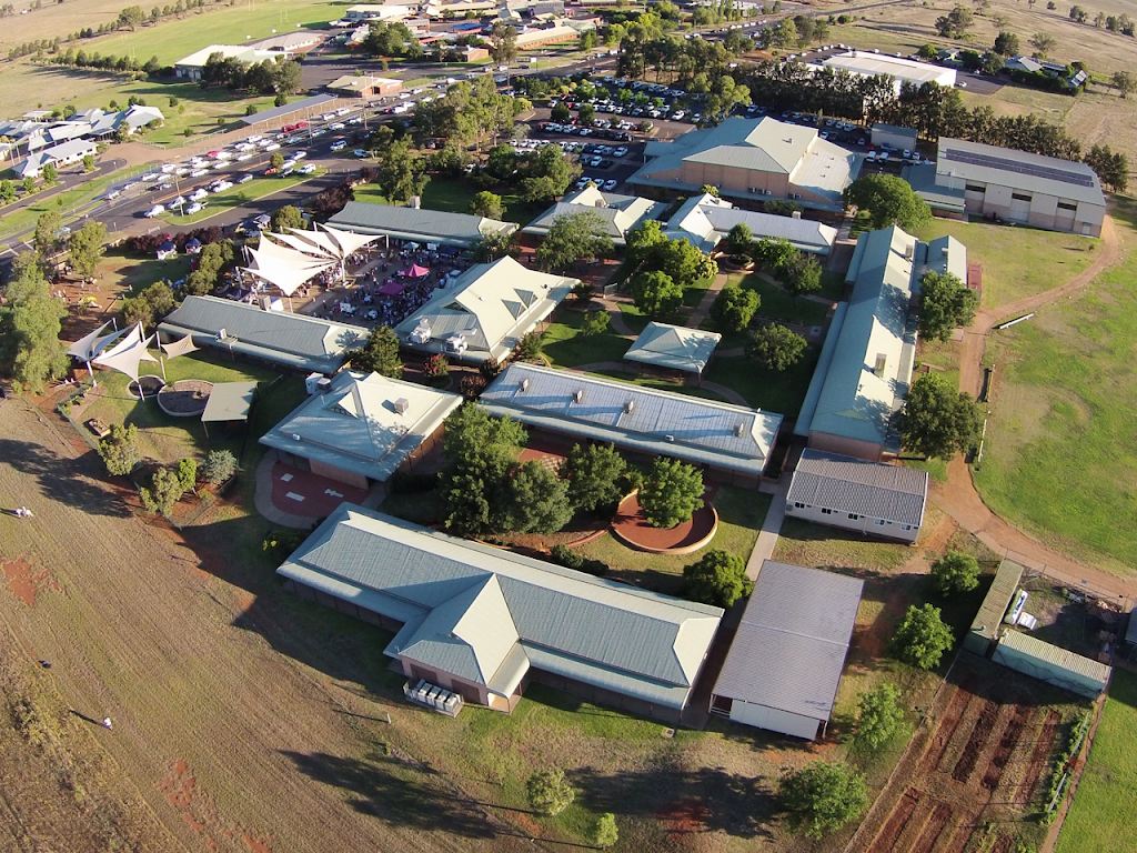 Dubbo Christian School | university | 141 Sheraton Rd, Dubbo NSW 2830, Australia | 0268820044 OR +61 2 6882 0044