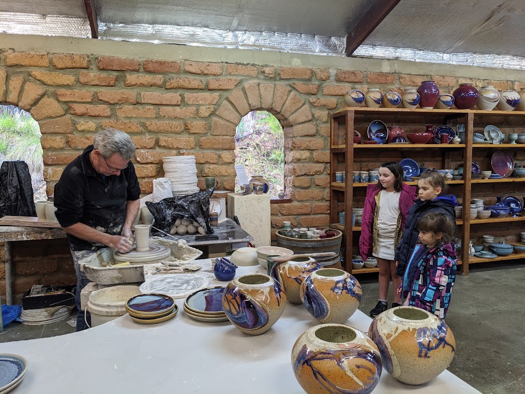 Commonage Pottery and Gallery |  | 575 Commonage Rd, Quindalup WA 6281, Australia | 0404377359 OR +61 404 377 359