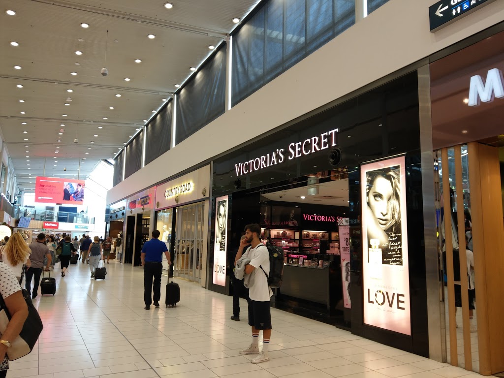 Witchery | clothing store | Sydney Kingsford Smith Airport, Virgin Terminal (T2, Keith Smith Ave, Mascot NSW 2020, Australia | 0293527375 OR +61 2 9352 7375