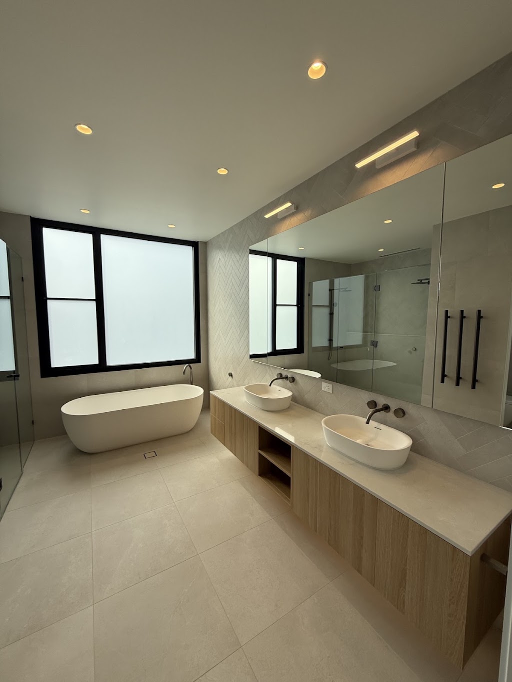 Moonlec Electrical PTY LTD | 8 Kurrajong Ct, Frankston South VIC 3199, Australia | Phone: 0404 794 182