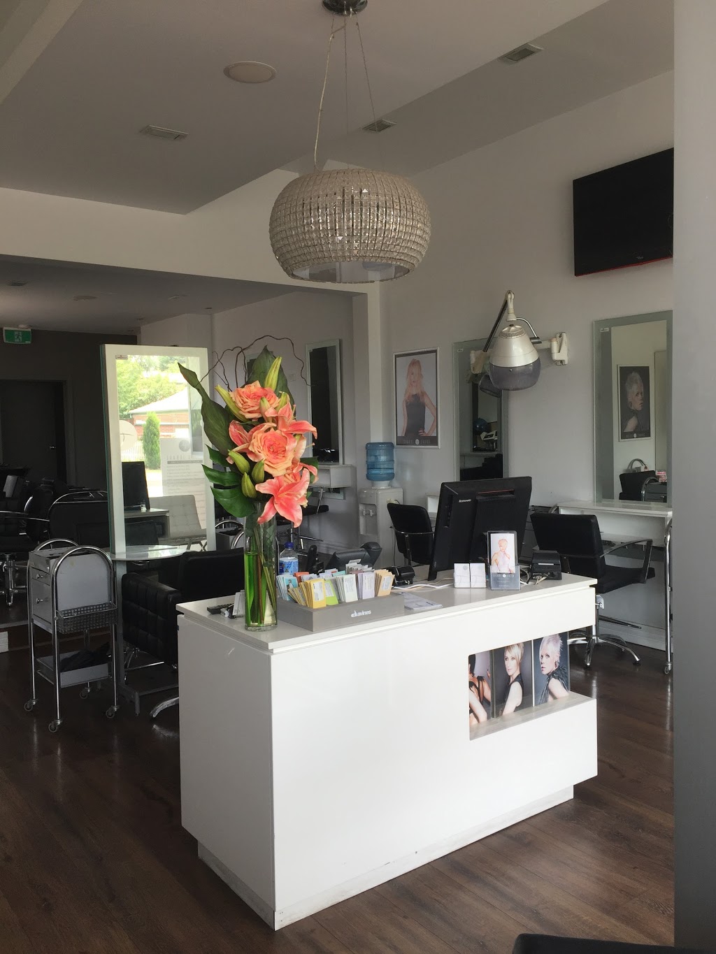 Shardé Salon | 491 High St Rd, Mount Waverley VIC 3149, Australia | Phone: (03) 9807 7887