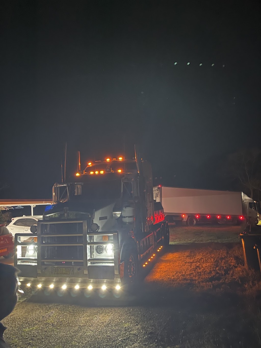 Alpha Heavy Towing | 799/803 Mamre Rd, Kemps Creek NSW 2178, Australia | Phone: 1800 225 742