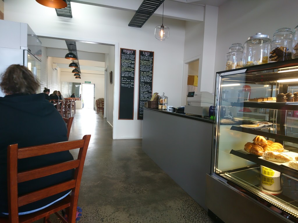 Lolas Cafe | cafe | 110 Main St, Bacchus Marsh VIC 3340, Australia | 0353670618 OR +61 3 5367 0618