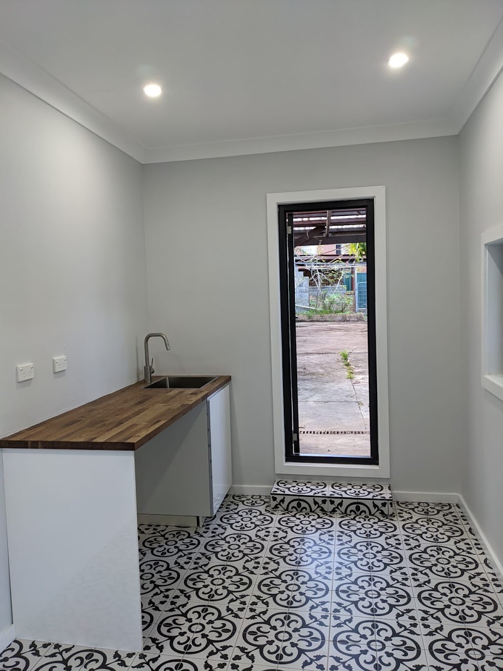 Eternity Kitchens And Bathrooms | 1/14 Bartok Pl, Bonnyrigg Heights NSW 2177, Australia | Phone: 0403 509 027