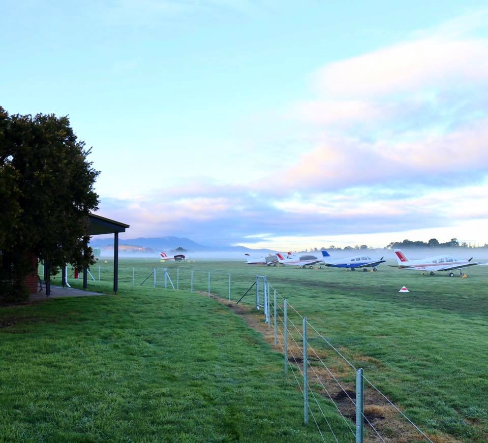 Lilydale Flying School | 13 MacIntyre Ln, Yering VIC 3770, Australia | Phone: (03) 9739 1211