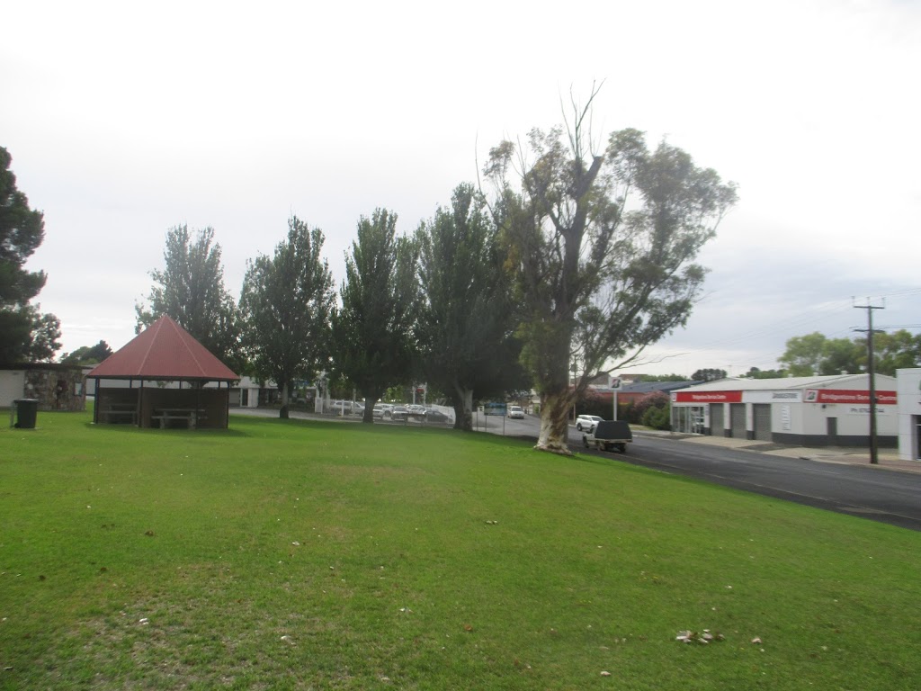 Lions Pioneer Heritage Park | park | 33 Macdonnell St, Naracoorte SA 5271, Australia | 0887621399 OR +61 8 8762 1399