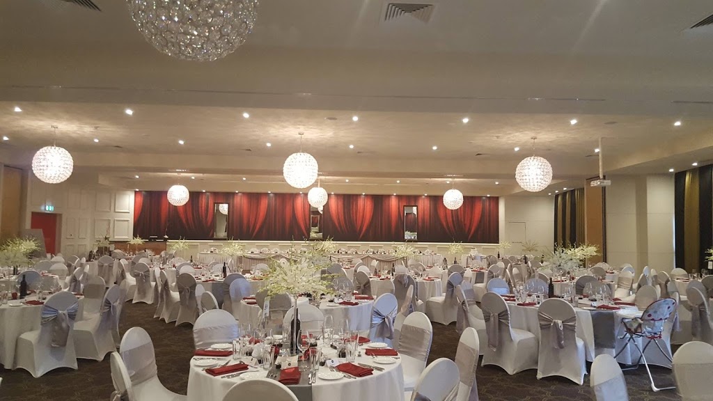 Seasons 5 Wedding Venue, Accommodation, Restaurant & Day Spa | spa | 454 - 460 Point Cook Rd, Point Cook VIC 3030, Australia | 0383765300 OR +61 3 8376 5300