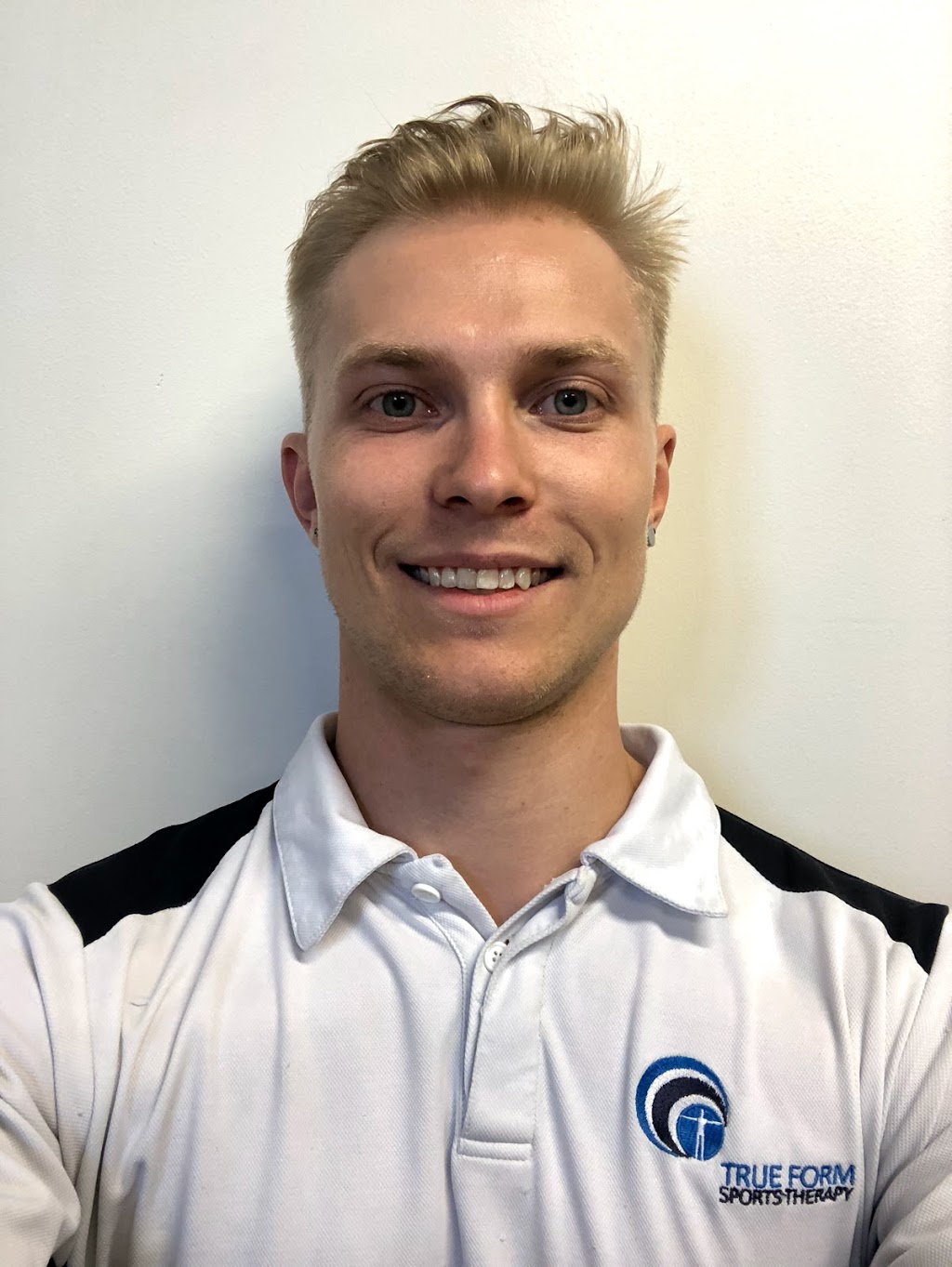 True Form Sports Therapy - Rowville (PTC) | 3/19 Viewtech Pl, Rowville VIC 3178, Australia | Phone: 0433 055 547