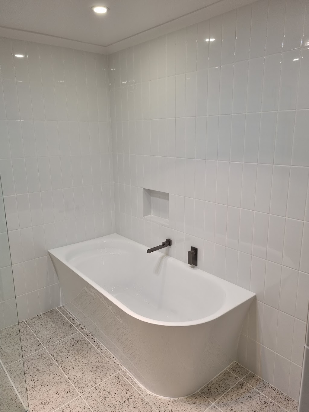 One Take Builders | 9 Cox Dr, Dennes Point TAS 7150, Australia | Phone: 0411 564 003