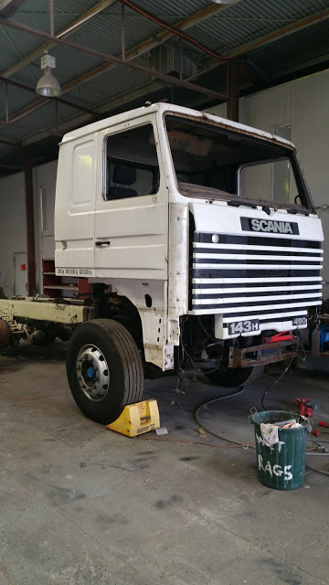 WA Custom Truck Painters | car repair | 14 White St, Bayswater WA 6053, Australia | 0893702934 OR +61 8 9370 2934
