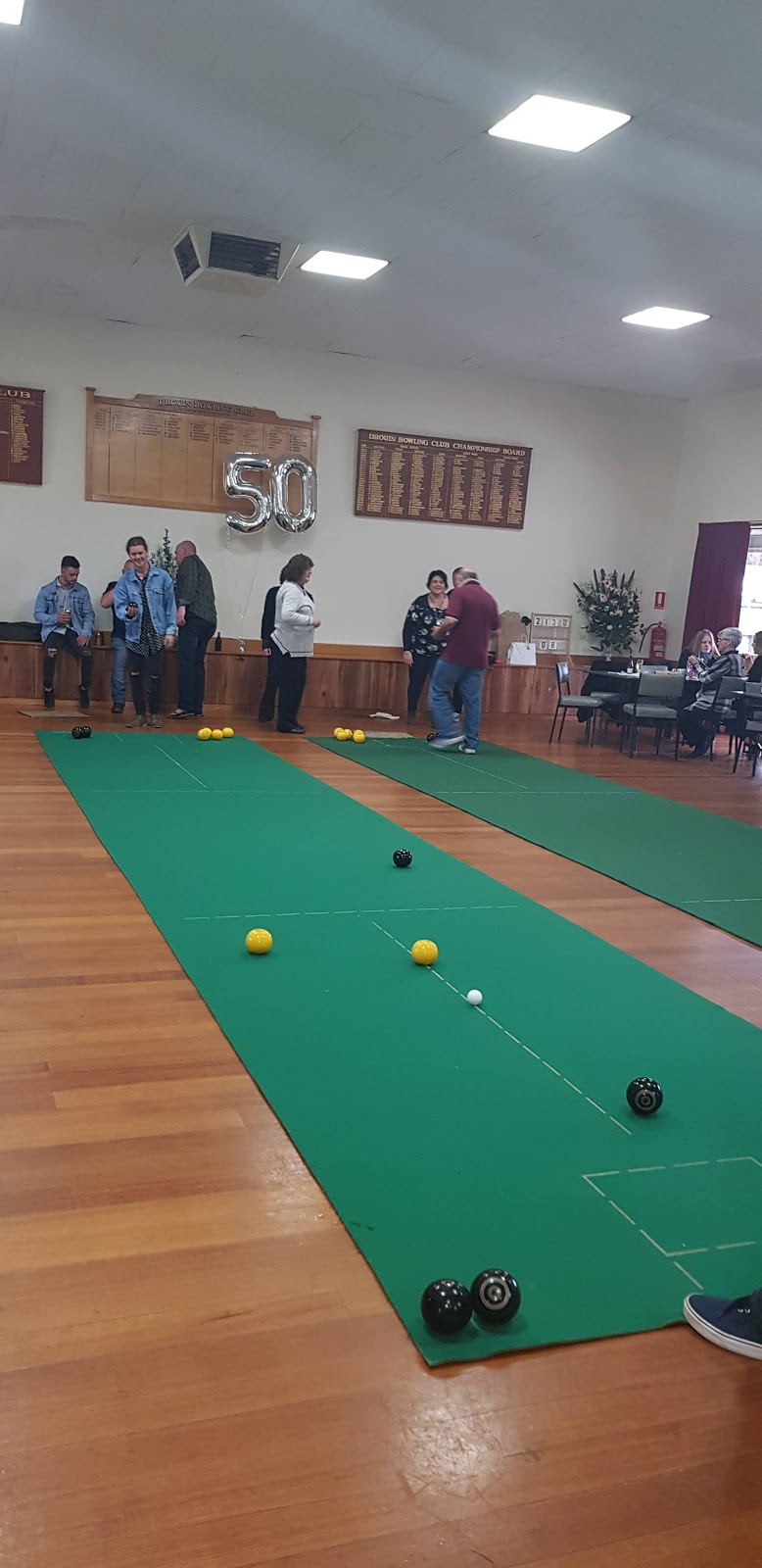 Drouin Bowling Club | 2-18 Princes Way, Drouin VIC 3818, Australia | Phone: (03) 5625 1692