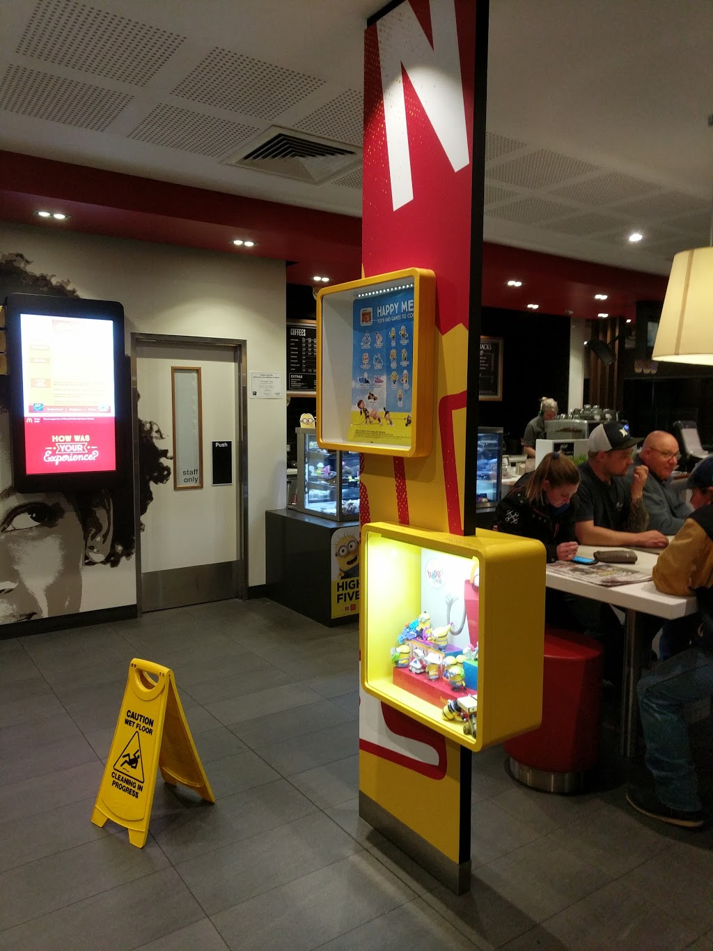 McDonalds Greta | 112 High St, Greta NSW 2334, Australia | Phone: (02) 4938 7129