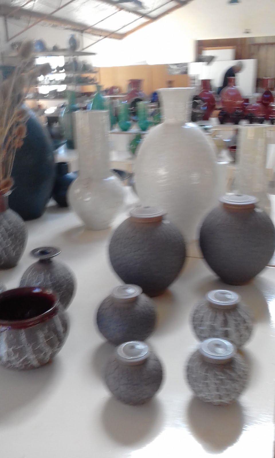 Rynne Tanton Pottery | store | Crickhollow, 37 Ryans Rd, Underwood TAS 7268, Australia | 0363951295 OR +61 3 6395 1295