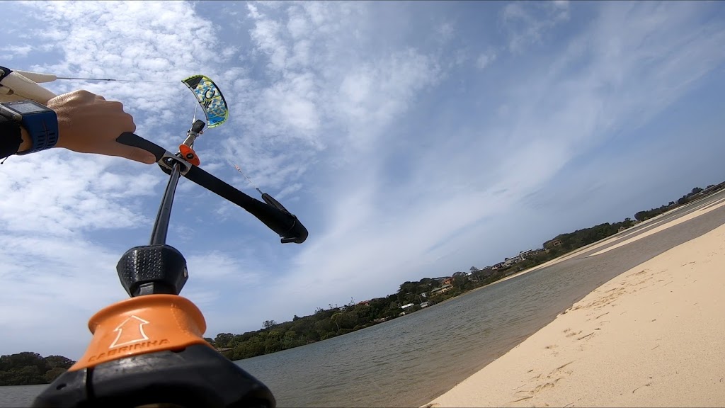 Earth Kitesurfing School Lennox Head, Byron Bay, Ballina | 59 Pacific Parade, Lennox Head NSW 2478, Australia | Phone: 0472 505 024