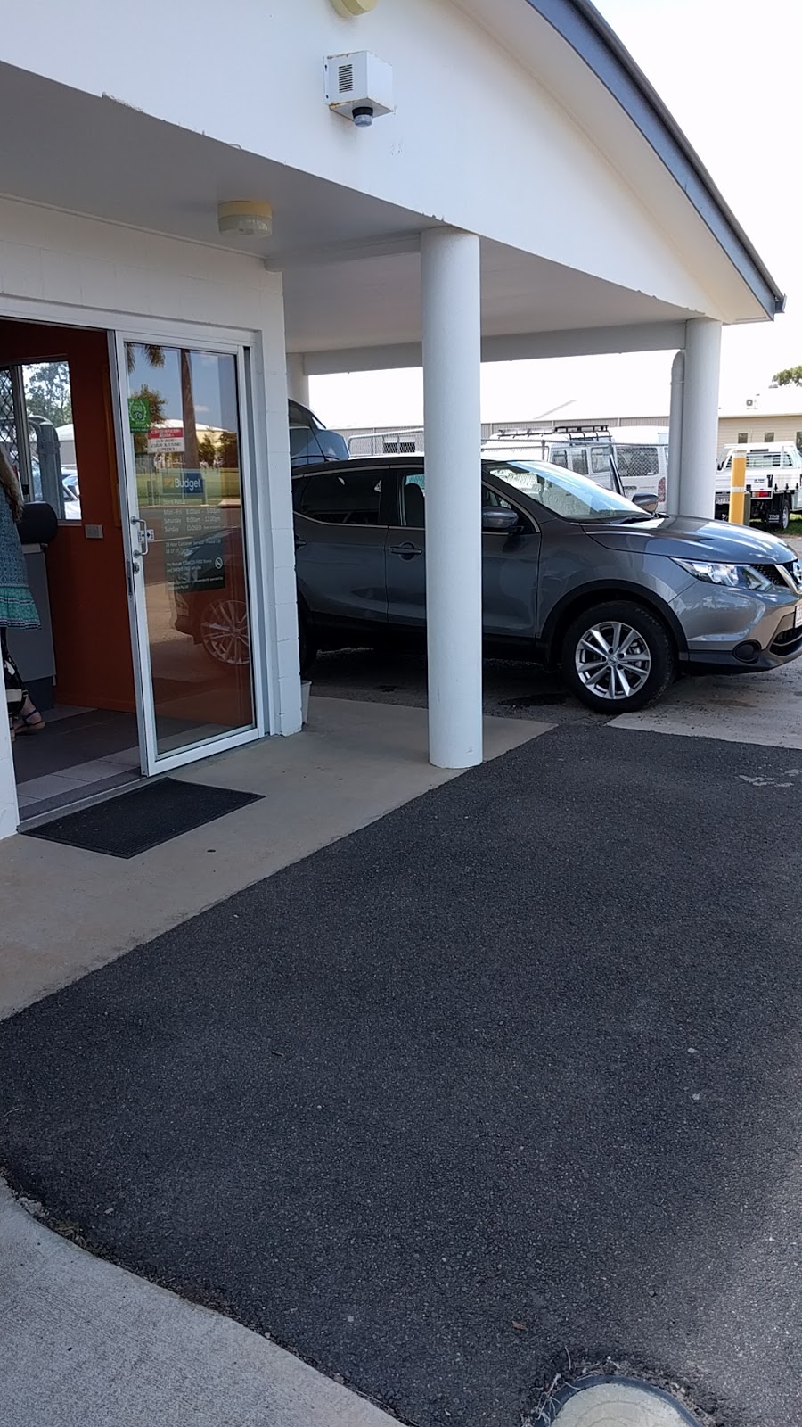 Budget Car & Truck Rental Bundaberg Airport | car rental | Terminal Building, Squadron Dr, Kensington QLD 4670, Australia | 0741550095 OR +61 7 4155 0095
