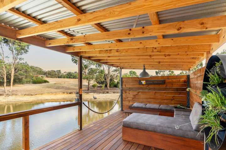 Unique Getaway She Oaks | 150 East Rd, She Oaks VIC 3331, Australia | Phone: 0481 558 599