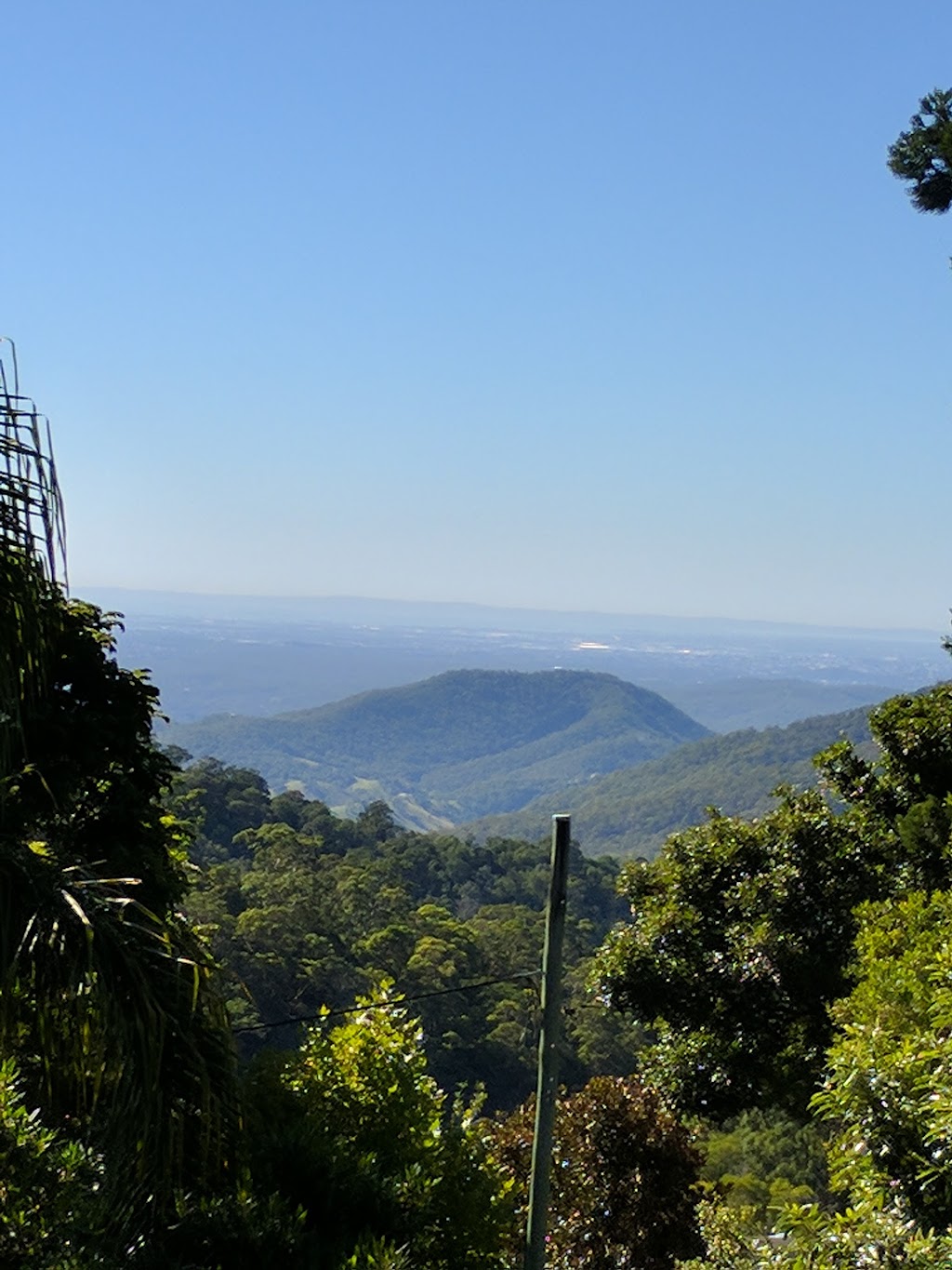 Maiala Park Lodge | 37 Fahey Rd, Mount Glorious QLD 4520, Australia | Phone: (07) 3289 0155