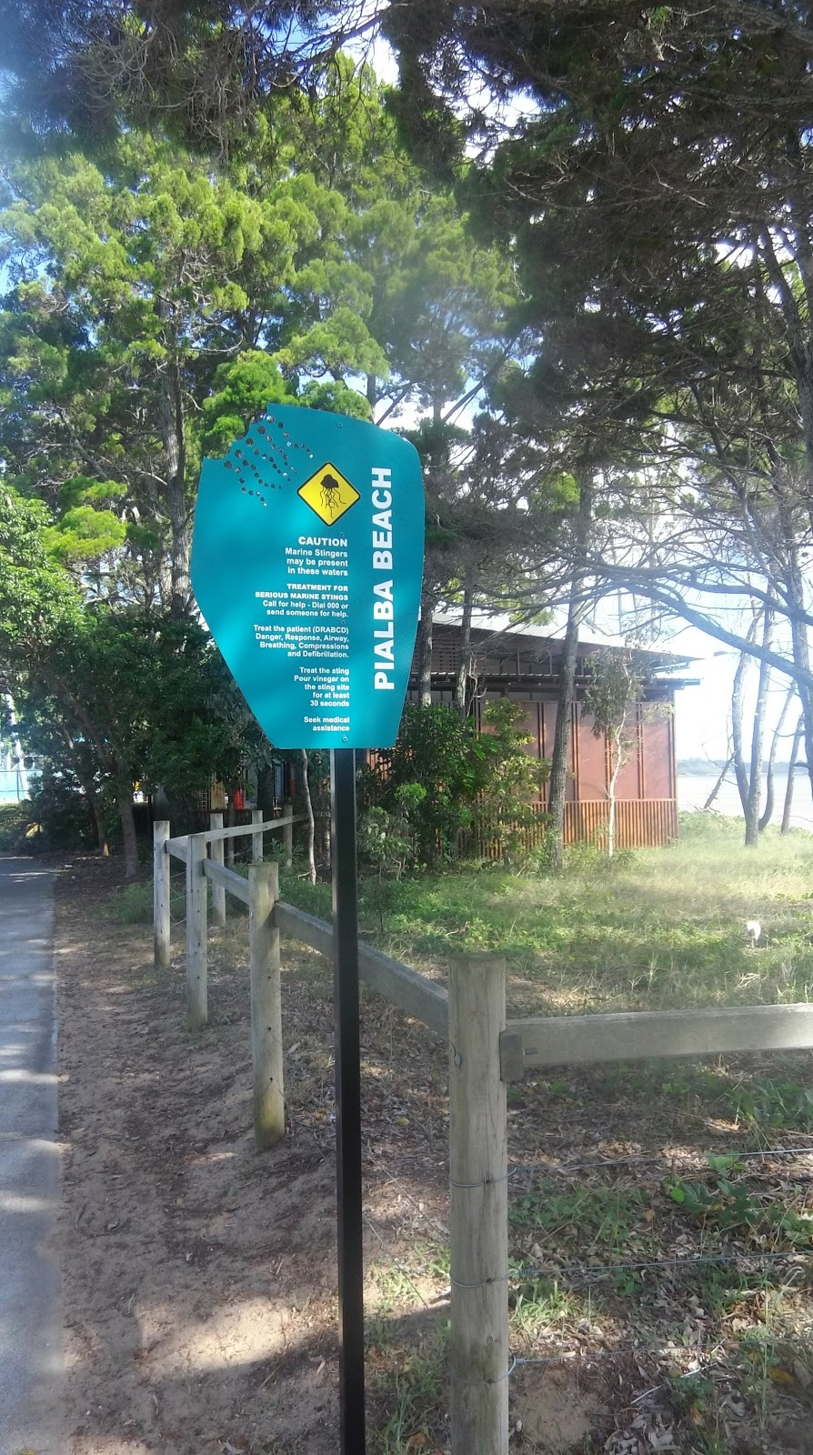 Pialba Beach Tourist Parl | 267 Charlton Esplanade, Pialba QLD 4655, Australia