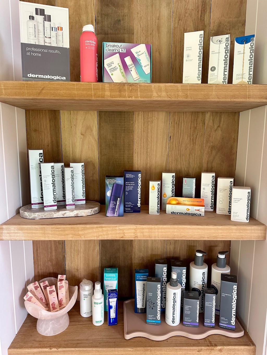 Divine Beauty House | 61 A Coomba Rd, Charlotte Bay NSW 2428, Australia | Phone: 0423 245 286