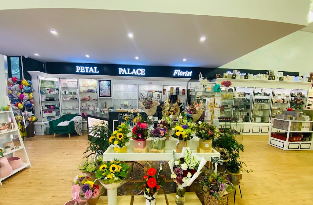 Petal Palace | florist | Shop 7/21-29 Ashmore Rd, Bundall QLD 4217, Australia | 0756480955 OR +61 7 5648 0955