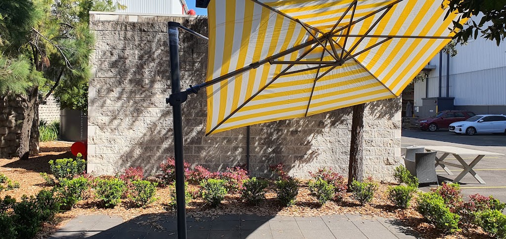 Shelta Umbrellas | 4/1 Foundation Pl, Pemulwuy NSW 2145, Australia | Phone: 1300 137 763