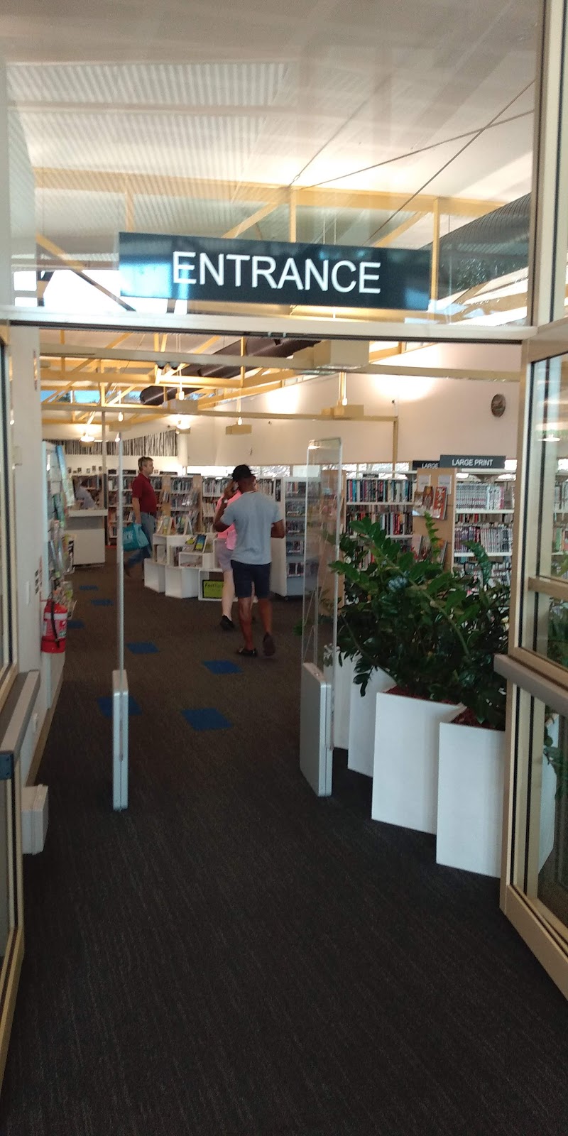 Mount Ommaney Library | library | Mt Ommaney Shopping Centre, 171 Dandenong Rd, Mount Ommaney QLD 4074, Australia | 0734077010 OR +61 7 3407 7010