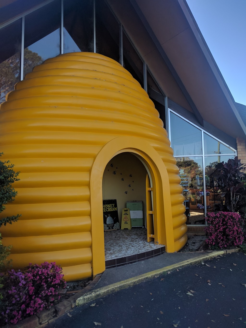 The Honey Place | cafe | 4049 Giinagay Way, Urunga NSW 2455, Australia | 0266556160 OR +61 2 6655 6160