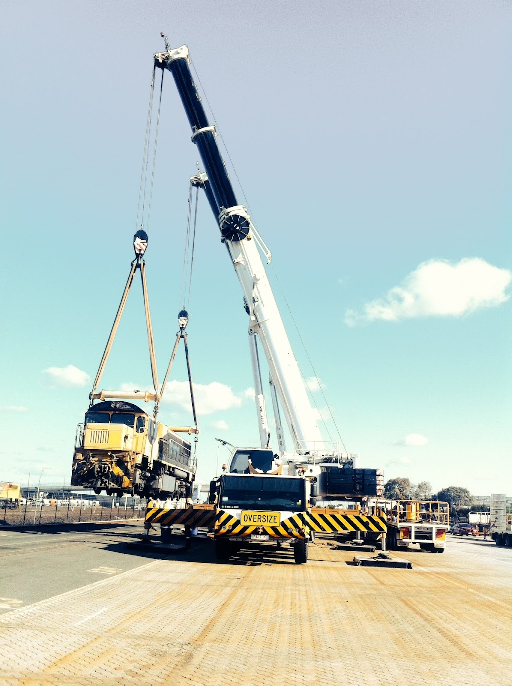 Metro-Lift Cranes | 118 Freight St, Lytton QLD 4178, Australia | Phone: (07) 3131 0101