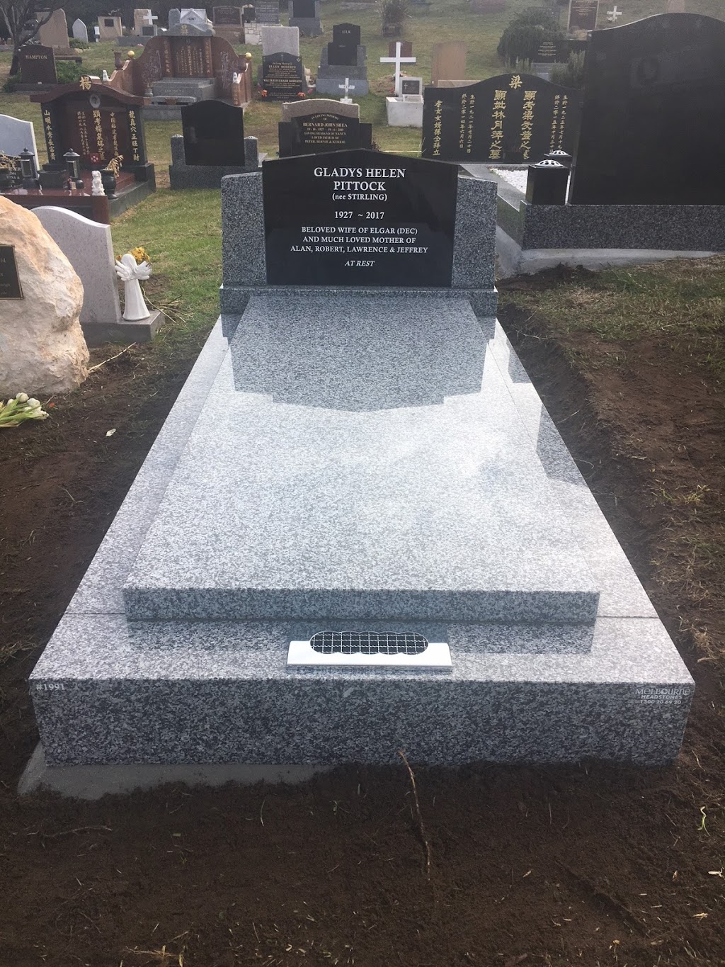 Melbourne Headstones | cemetery | 2/61 McDougall Rd, Sunbury VIC 3429, Australia | 1300206920 OR +61 1300 206 920
