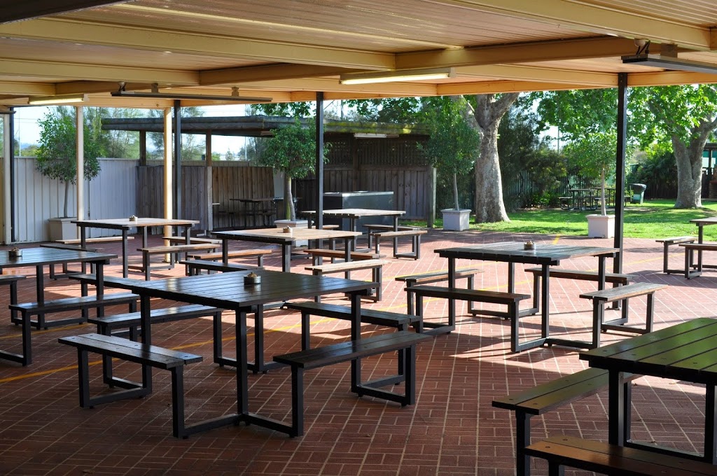 Wests Tennis Club | restaurant | 16 Old Leumeah Rd, Leumeah NSW 2560, Australia | 0246262088 OR +61 2 4626 2088