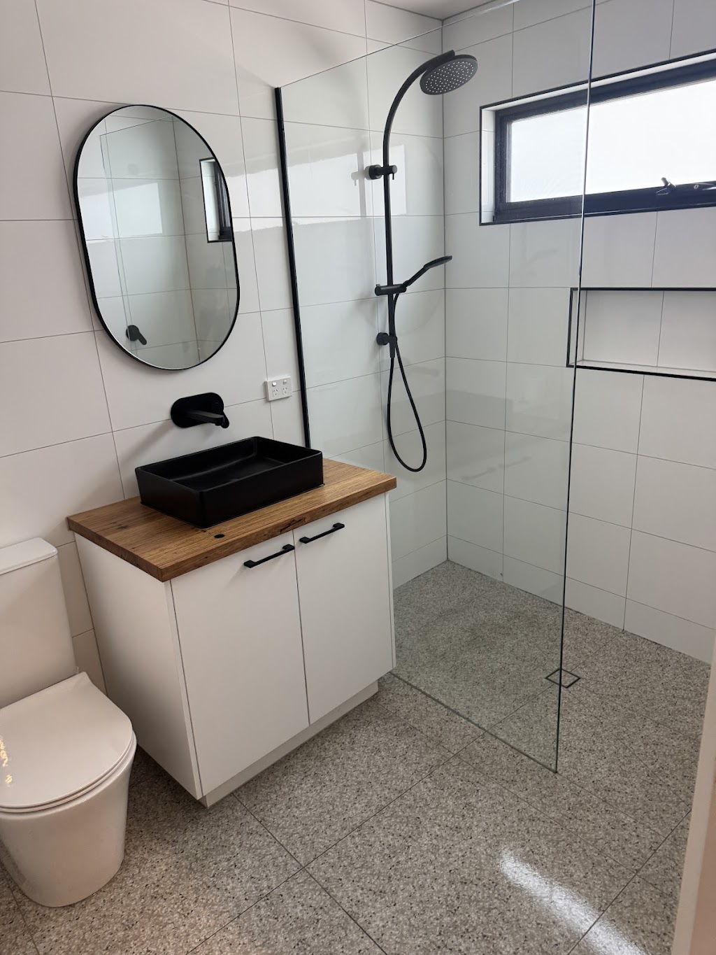 Kj Cleaning Services | 16 Massimo Way, Korumburra VIC 3950, Australia | Phone: 0468 443 099