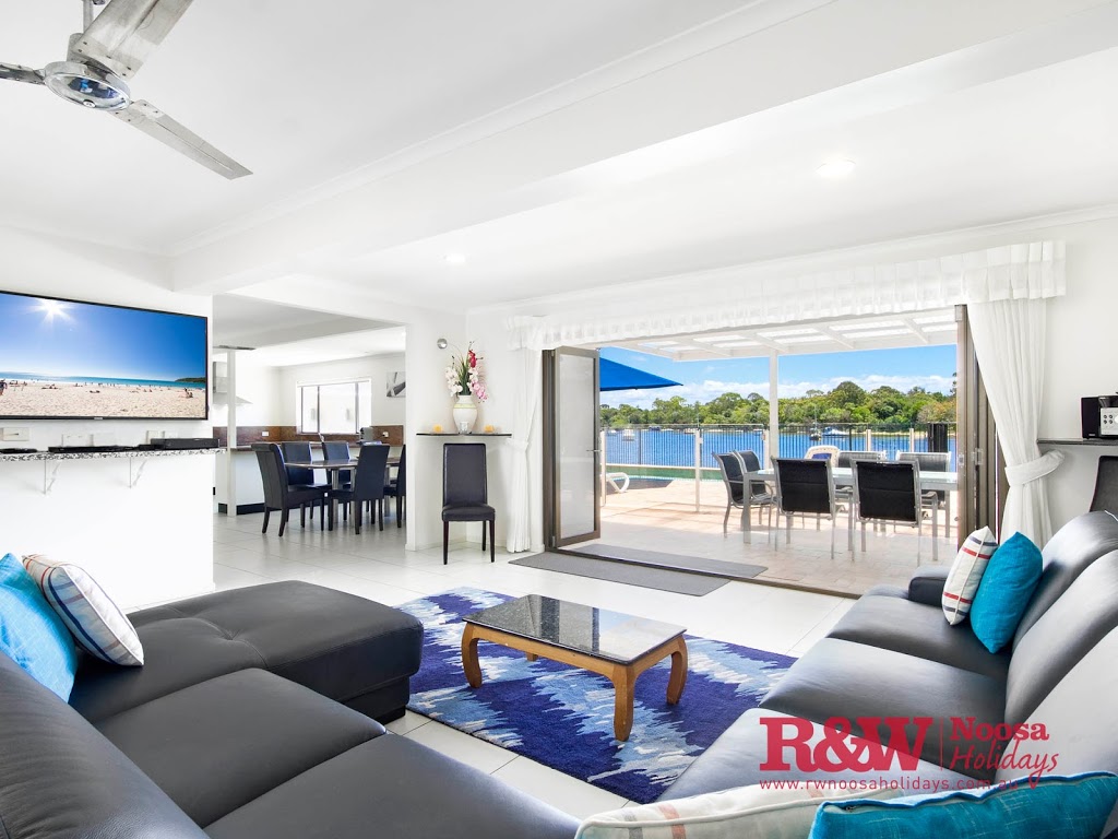 20 Noosa Parade - RW Noosa Holidays | 20 Noosa Parade, Noosa Heads QLD 4567, Australia | Phone: (07) 5448 0966