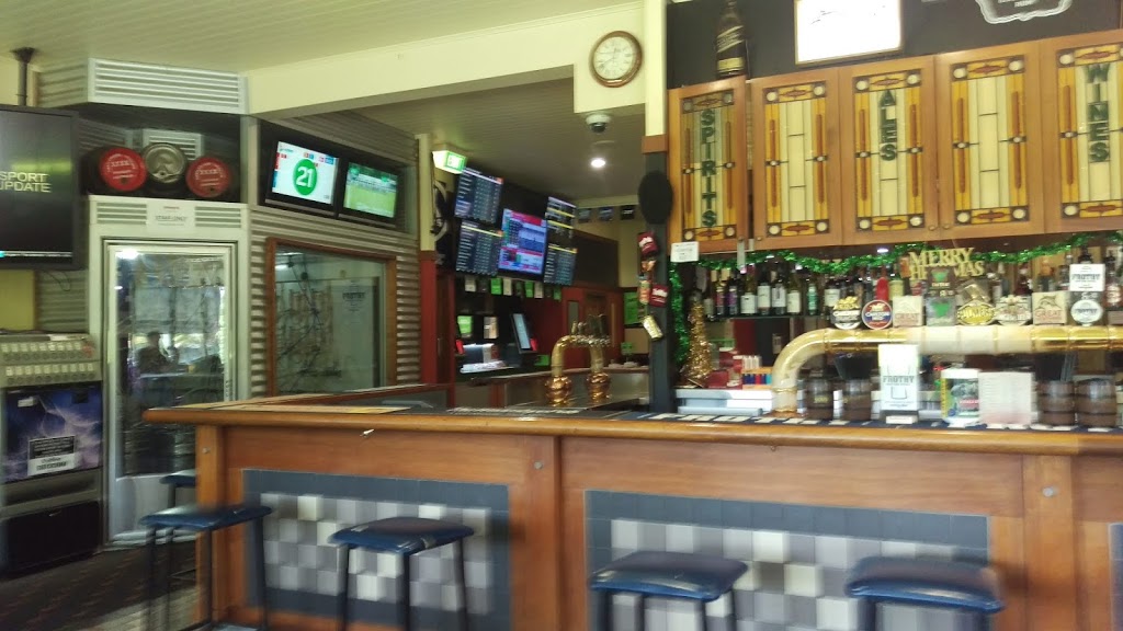 The Woombye Pub | 3 Blackall St, Woombye QLD 4559, Australia | Phone: (07) 5442 1155