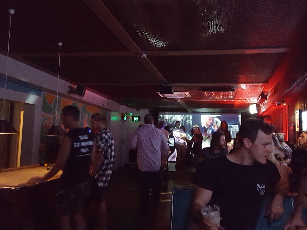 Woodys Surf Shack | night club | The Plaza 9-10, 90-96 Jonson St, Byron Bay NSW 2481, Australia