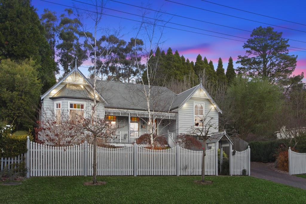 Purcell Property | 1/1-3 Station St, Wentworth Falls NSW 2782, Australia | Phone: (02) 4757 2691