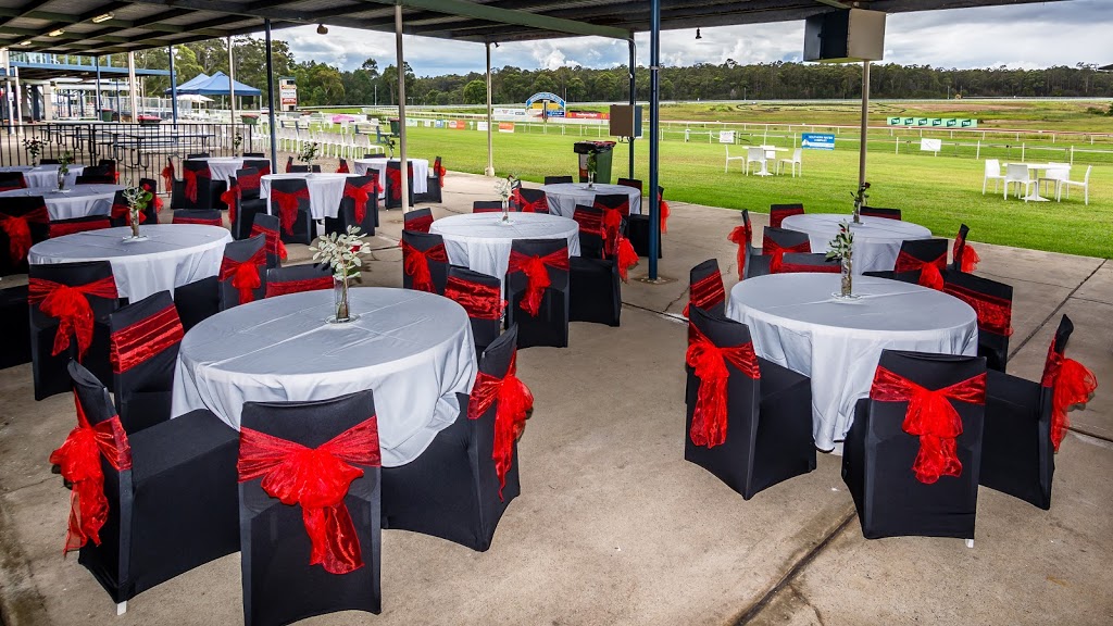 Shoalhaven City Turf Club | 96 Albatross Rd, South Nowra NSW 2541, Australia | Phone: (02) 4421 4550