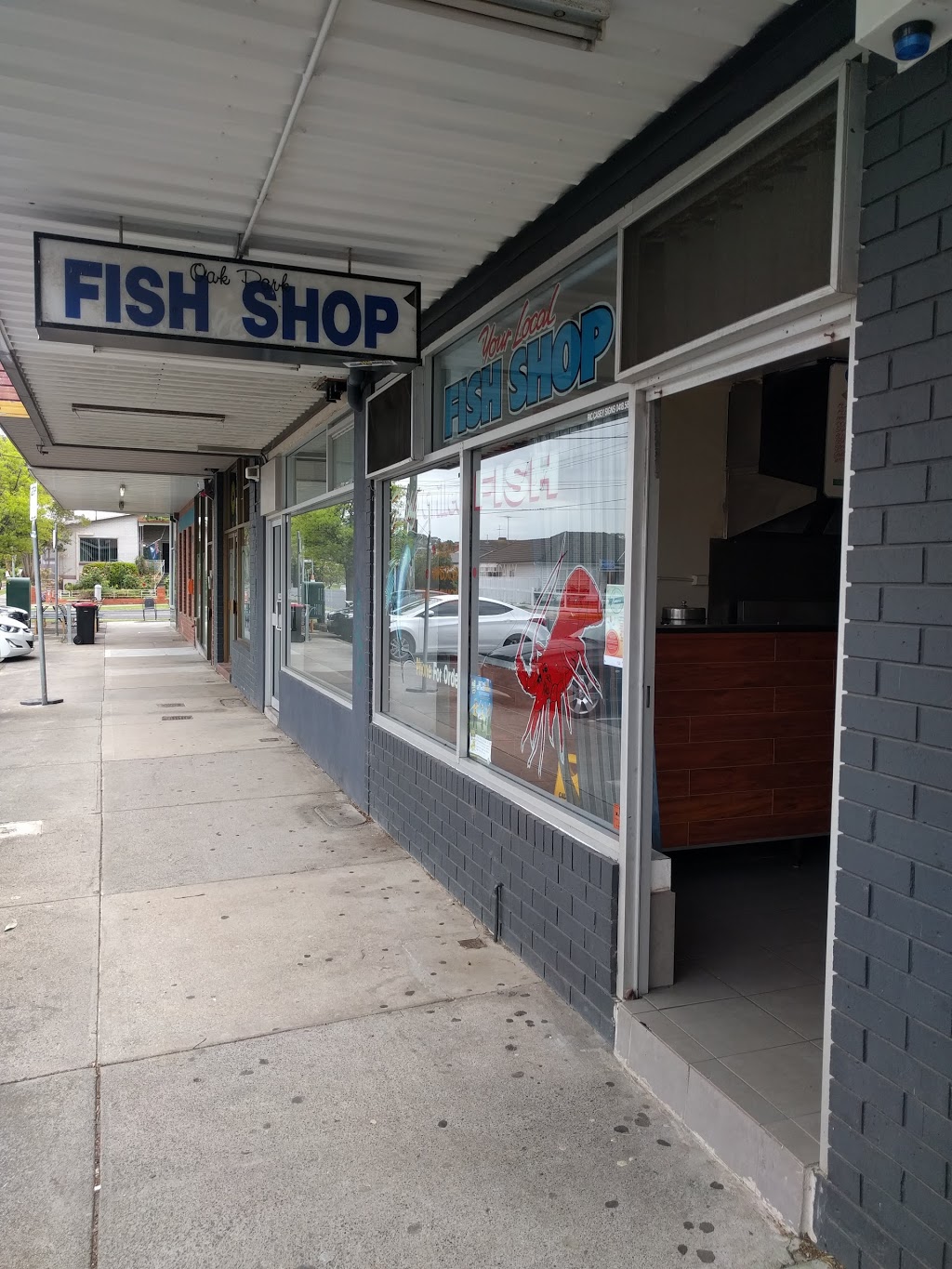 Oak Park Fish Shop | meal takeaway | 84 Winifred St, Oak Park VIC 3046, Australia | 0393002858 OR +61 3 9300 2858