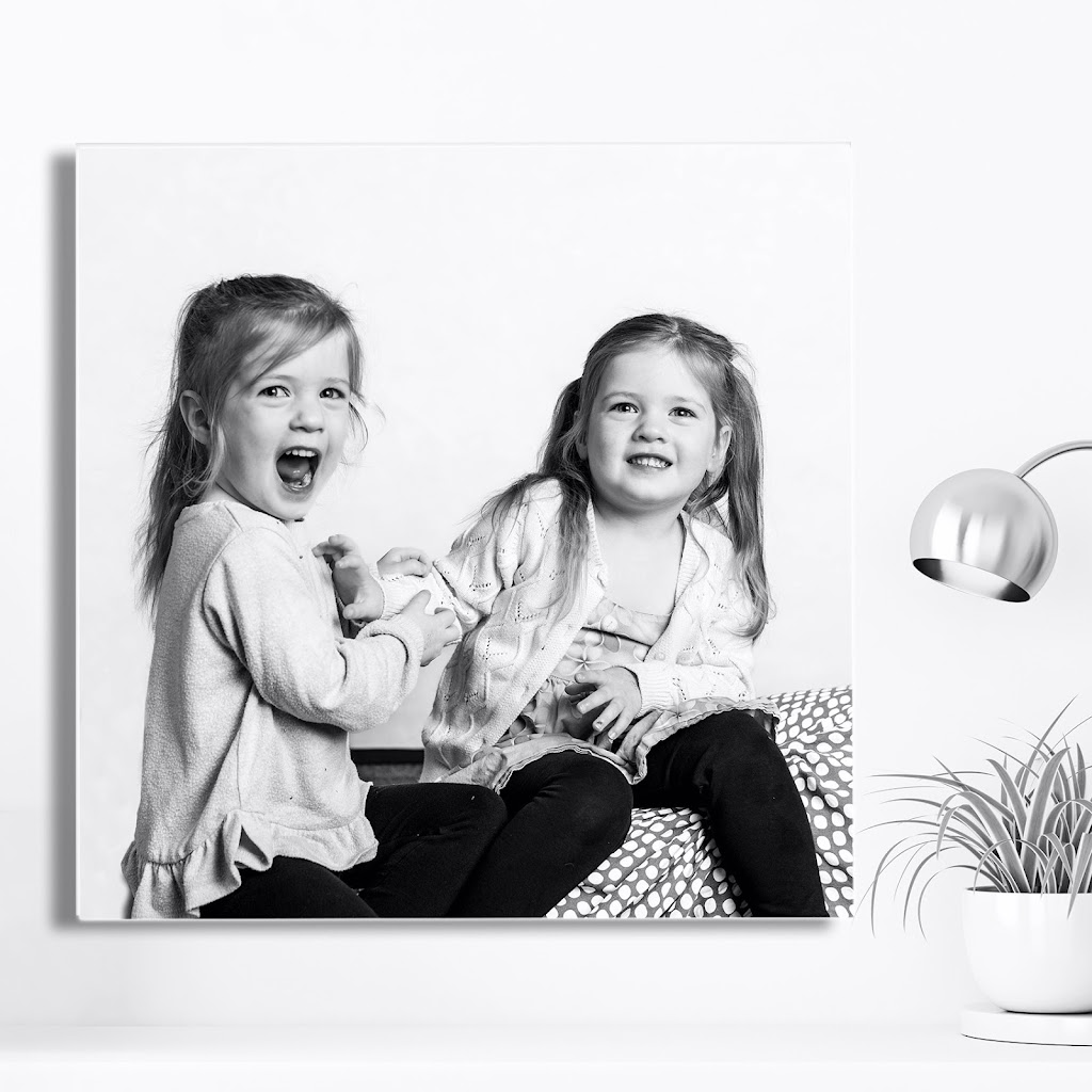 Chuckleberry Portraits | 18 Point Rd, Mooney Mooney NSW 2083, Australia | Phone: 0402 473 134