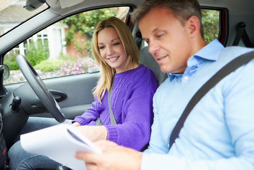 Driving Lessons Hobart | 4/174 Branscombe Rd, Claremont TAS 7011, Australia | Phone: (03) 6146 0369