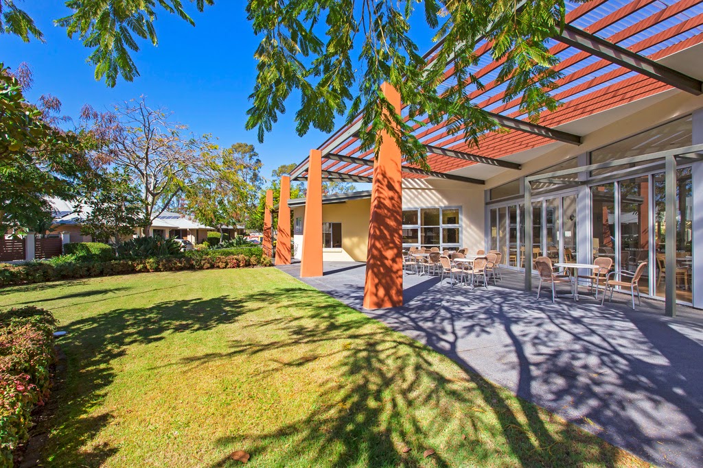 Oak Tree Retirement Village Victoria Point | 9 Driftwood St, Victoria Point QLD 4165, Australia | Phone: (07) 3820 7500