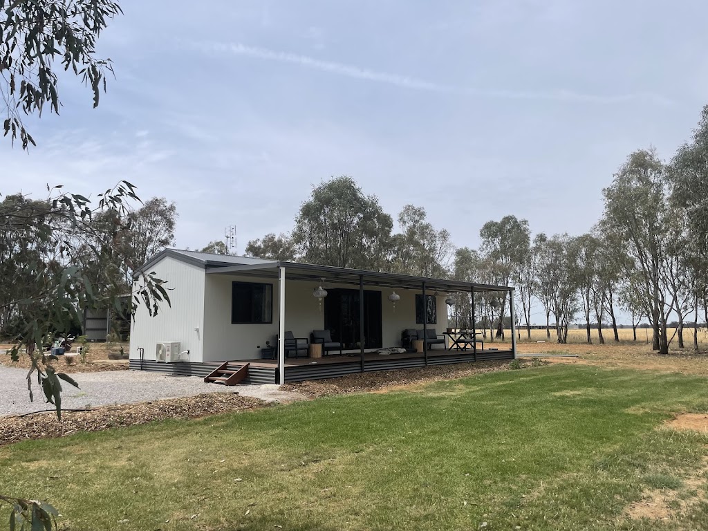 Riverina Valais blacknose sheep & farmstay | 4100 Barooga-Tocumwal Rd, Tocumwal NSW 2714, Australia | Phone: 0405 136 515