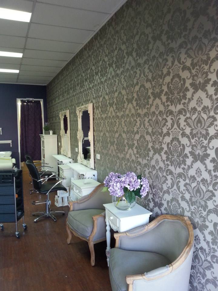 Hair On Oxley | hair care | 126E Oxley Station Rd, Oxley QLD 4075, Australia | 0733797206 OR +61 7 3379 7206