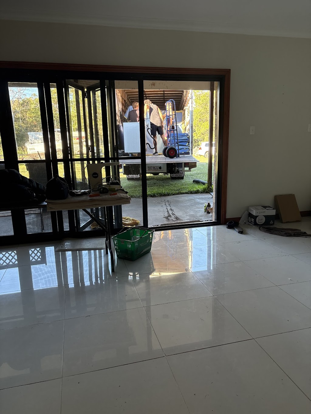 Kova Furniture Removals | 1/1422 New Cleveland Rd, Chandler QLD 4155, Australia | Phone: 0408 786 813