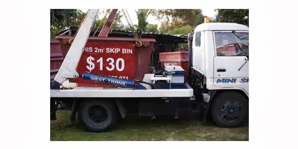 Home Skip Bins | 95 Alkoomie St, Wynnum QLD 4178, Australia | Phone: 0423 379 448