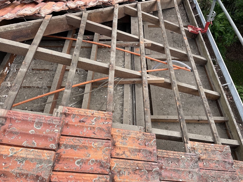 All About Roof Tiling Qld Pty Ltd | 12 Binowee Ct, DAguilar QLD 4514, Australia | Phone: 0407 173 251