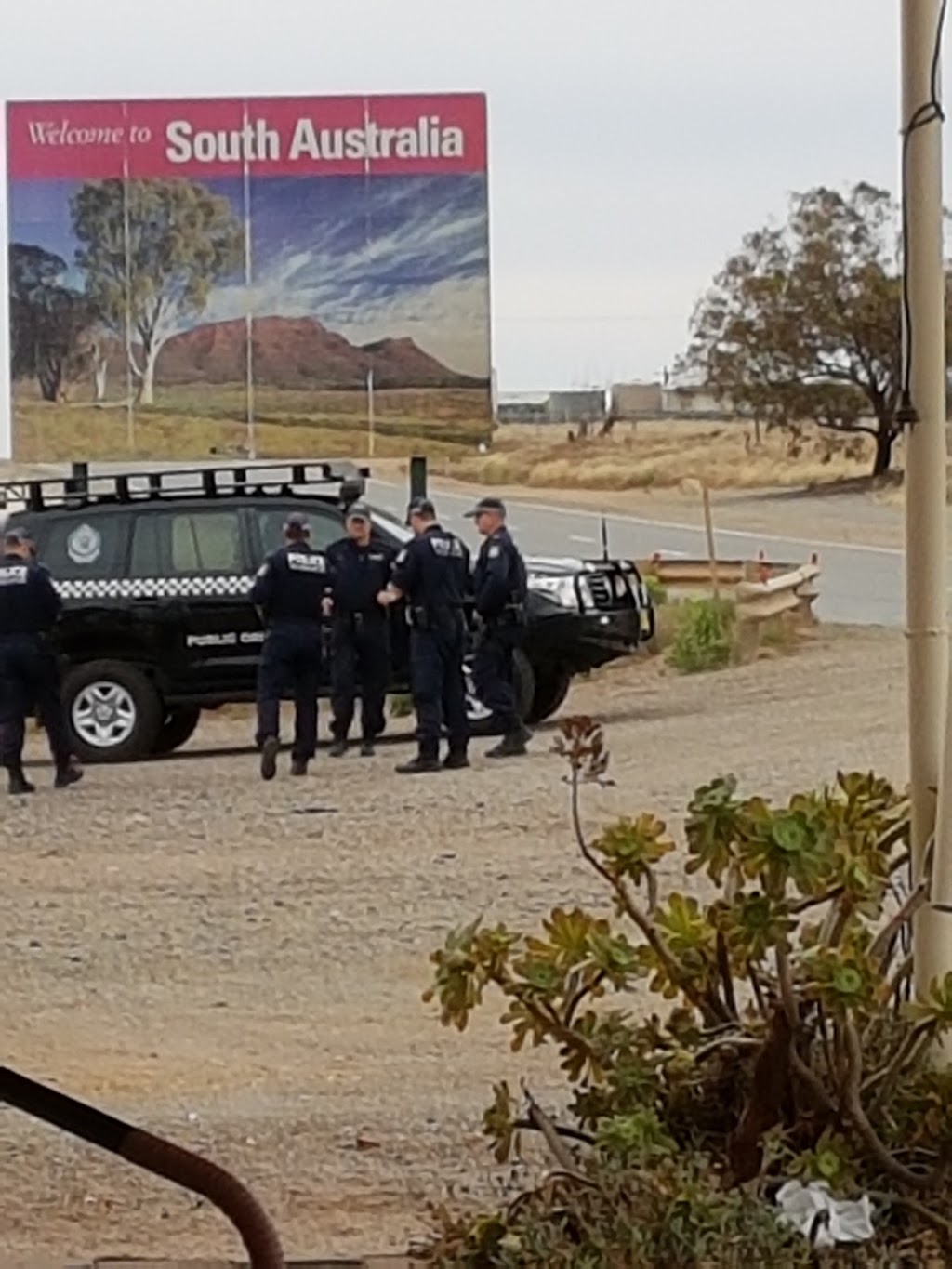 Cockburn Police Station | police | 2 Waite Terrace, Cockburn SA 5440, Australia | 0880911633 OR +61 8 8091 1633