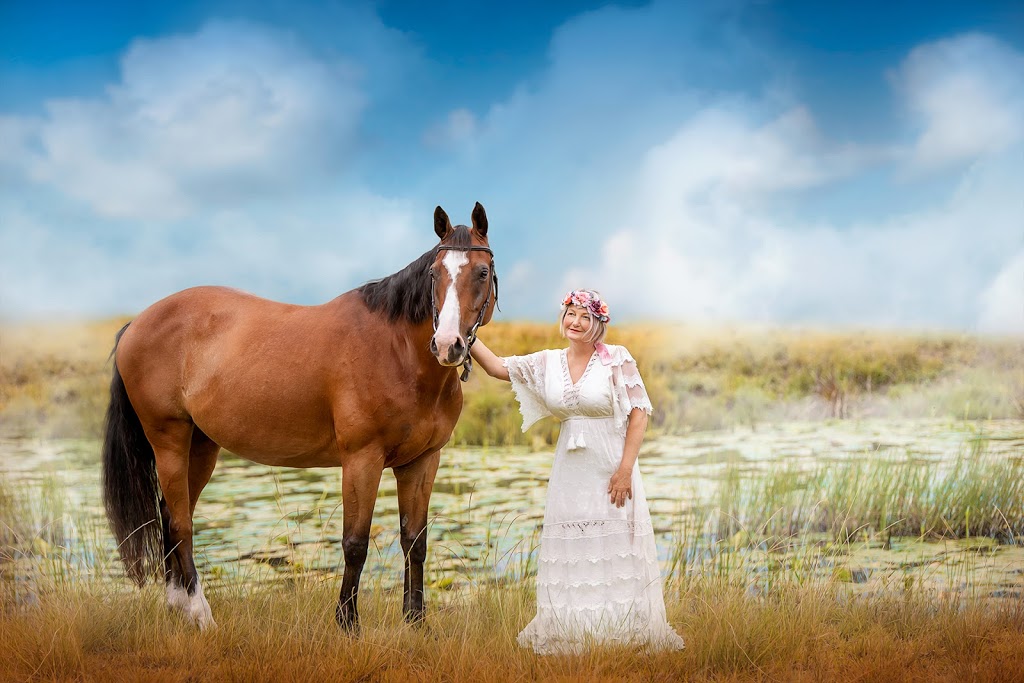 Country Lane Portraits | 76 Palmwoods Rd, Palmwoods NSW 2482, Australia | Phone: (02) 6684 5073