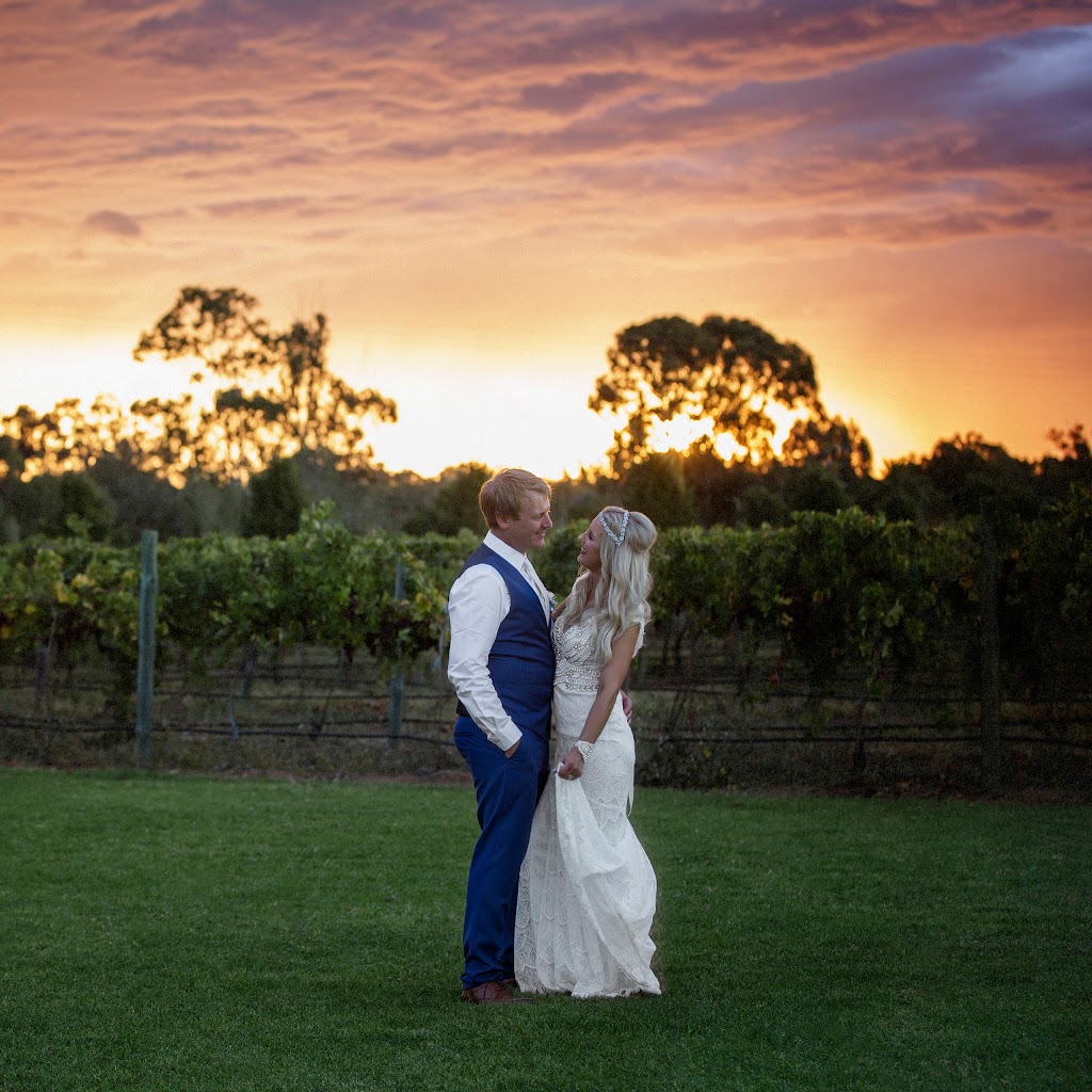 love by shae - boutique wedding photography | 17 Chantenay Parade, Cranbourne North VIC 3977, Australia | Phone: 0412 193 219