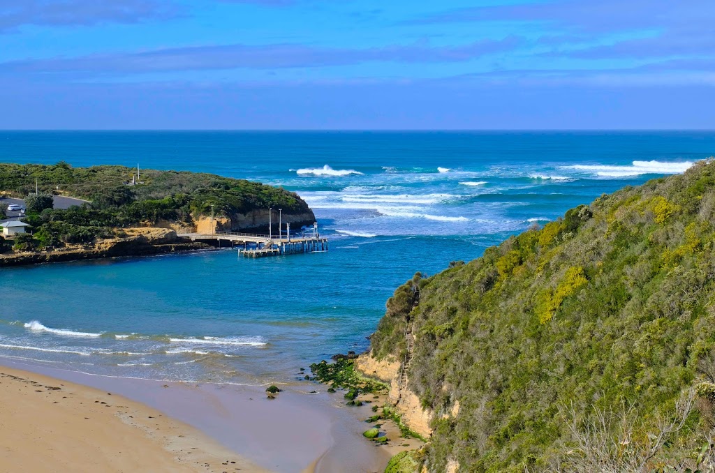 Scenic Lookout | travel agency | 12 Great Ocean Rd, Port Campbell VIC 3269, Australia